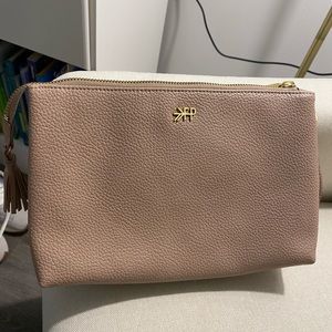 Freshly picked pouch in fig